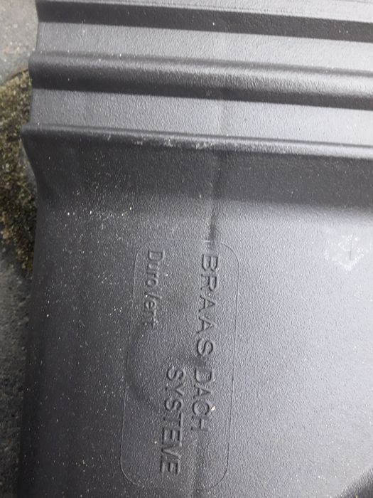 Sprzedam kominki wentylacyjne Braas dach system