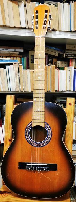 Gitara PRL klasyczna