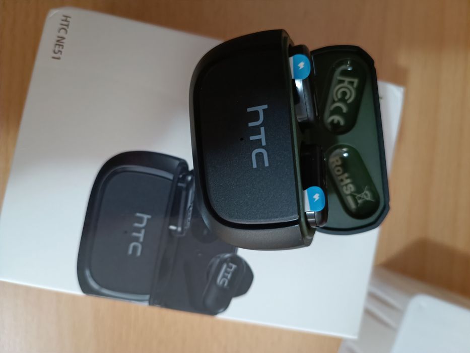 Phones bluetooth Novos com caixa power bank Marca HTC