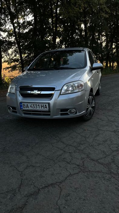 Автомобіль авео шевроле