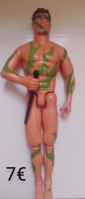 Action Man vários modelos para reaproveitar. Tudo 12€.
