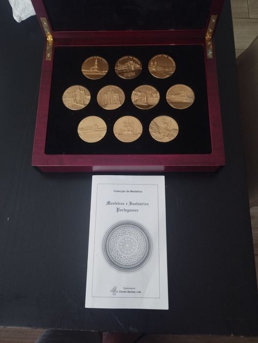 Coleção medalhas mosteiros e santuários Portugal