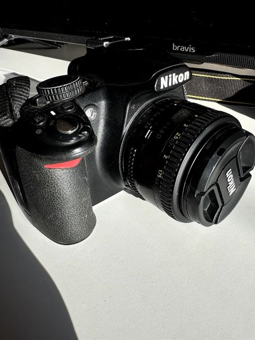 Фотоапарат Nikon D3100 +обʼєктив 50mm f/1.8