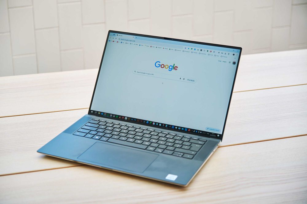 Dell XPS 15 9500 i9 • 16GB • 1TB • GTX 1650 Ti