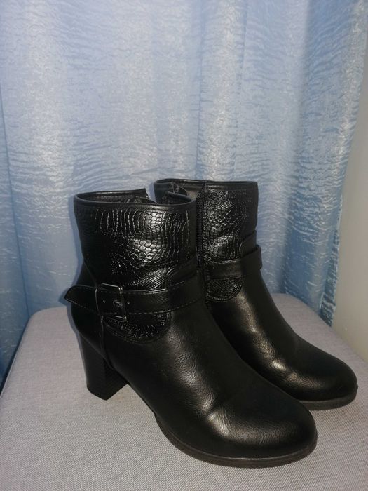 Sapatos e botas Tam 37