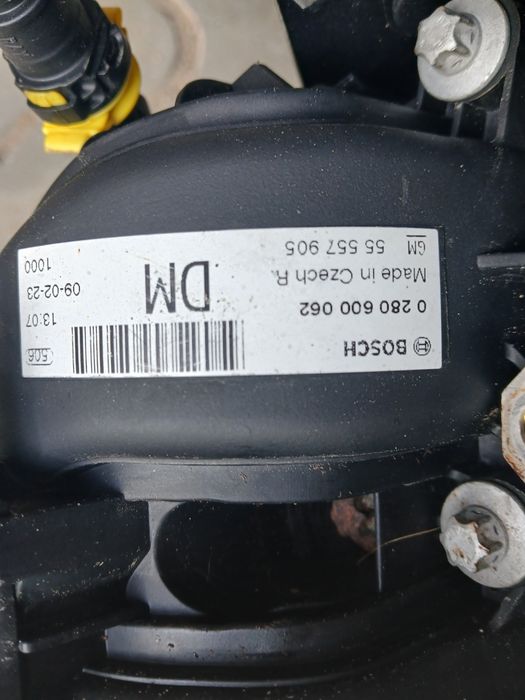 Kolektor ssący Opel Corsa D Tigra B Meriva A Agila A 1.0 12V  Z10XEP