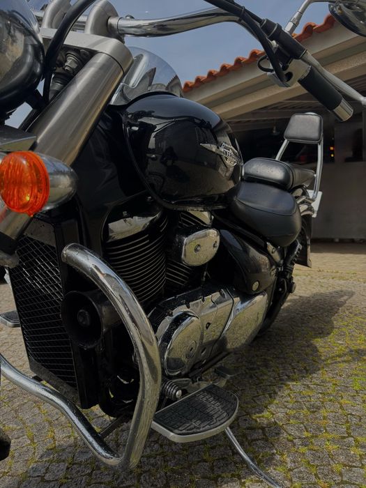 Suzuki Intruder C800