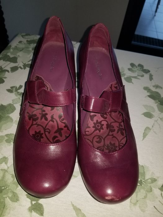 Używane skórzane czułenka Hush Puppies rozm. 42