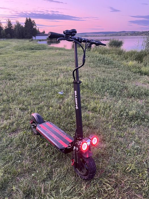 Розпродаж Електросамокатів опт і роздріб