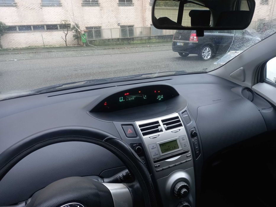 Yaris d4d - Económico