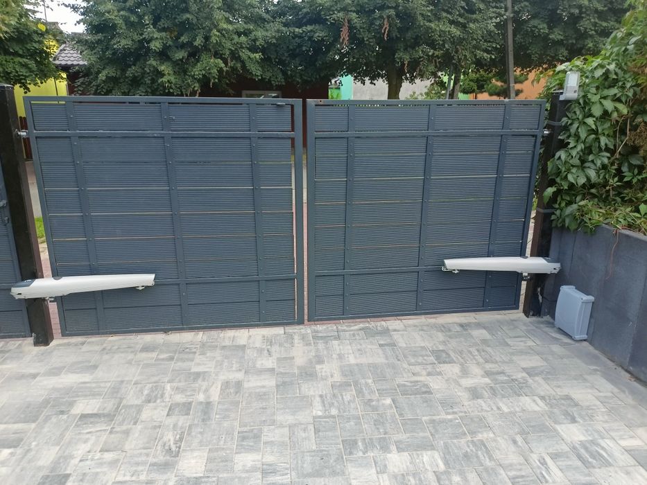 Napęd Nice V2 Nyk lub Wingo 2024 zestaw do bramy 2 skrzydłowej - monta