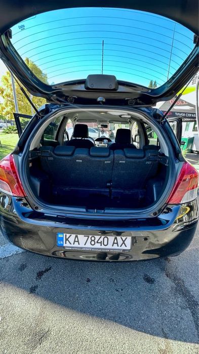 Yaris 1.33 бензин 2009 року
