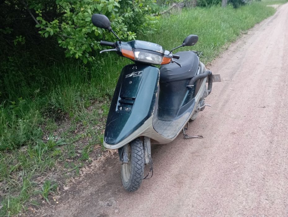 Продам скутер honda tact AF 24