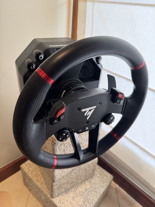 Thurstmaster t598 e playstation 4