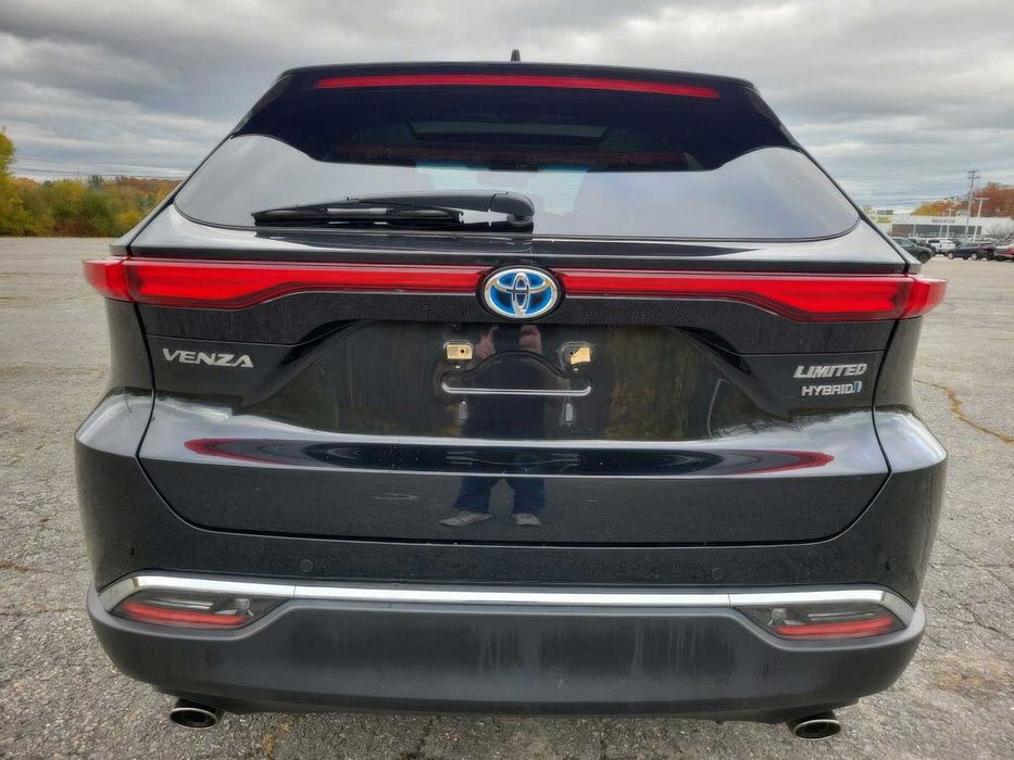 Toyota Venza      2021