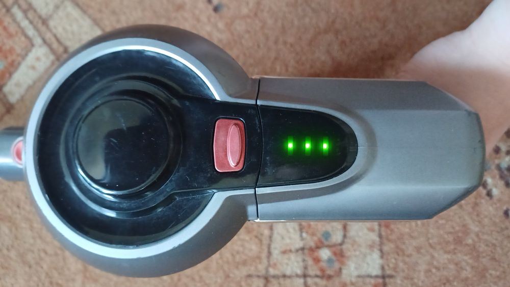 РОБОЧИЙ акамуляторний пилосос REDMOND