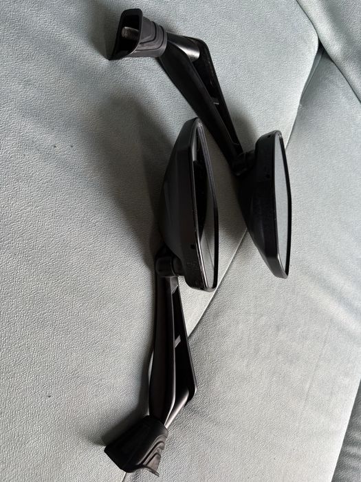 Lusterka Kymco do skutera.