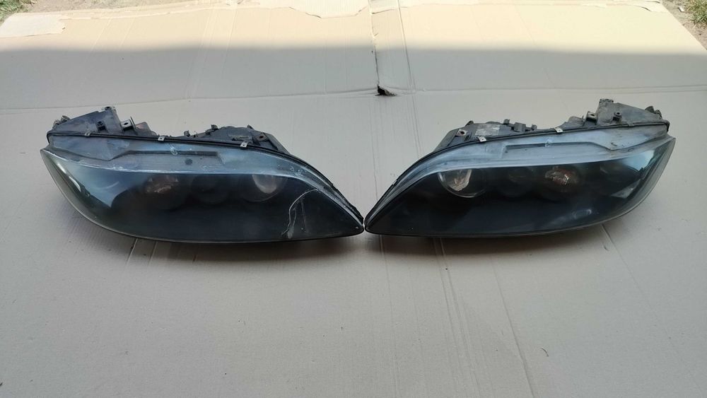 Lampy przód Lewa Prawa MAZDA 6 GG GY 04-08.r XENON EU KPL org