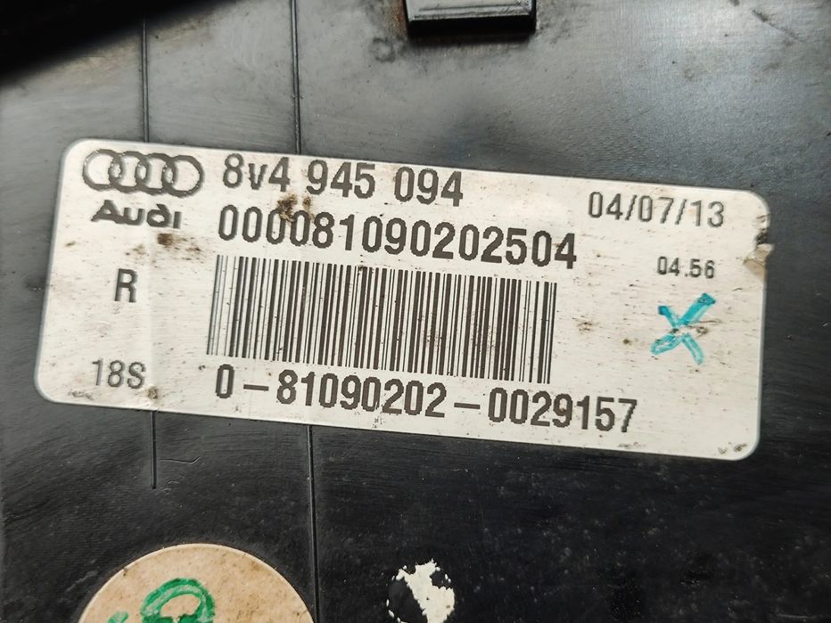 Farolins de mala direito esquerdo LED originais Audi A3 8V Sportback