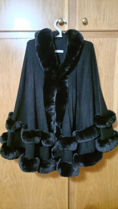 Poncho/ capa com pêlo