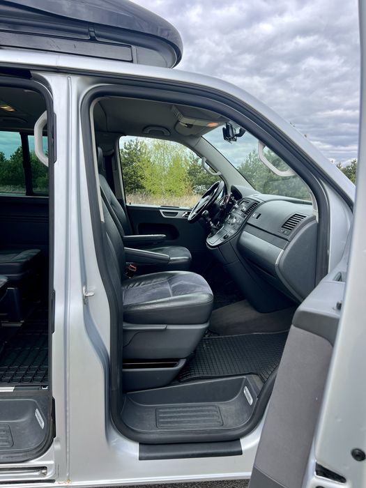 Wynajem VW Multivan Long z boxem dachowym – 5, 7 LUB 8 Osób