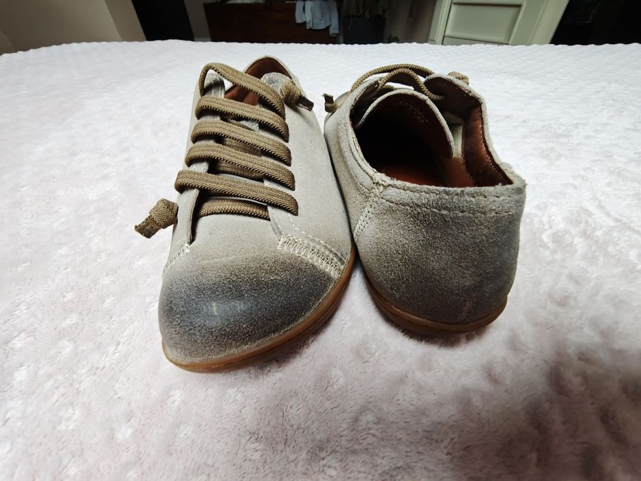 Buty, półbuty a la Camper Peu