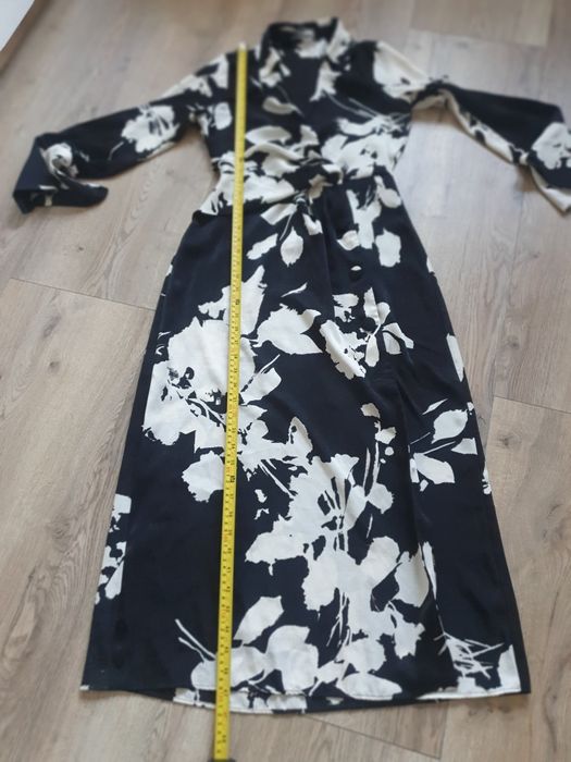 Zestaw sukienek Zara i Asos XS.
