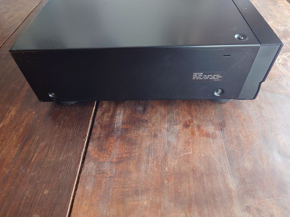 Carrossel Sony CDP-C701ES