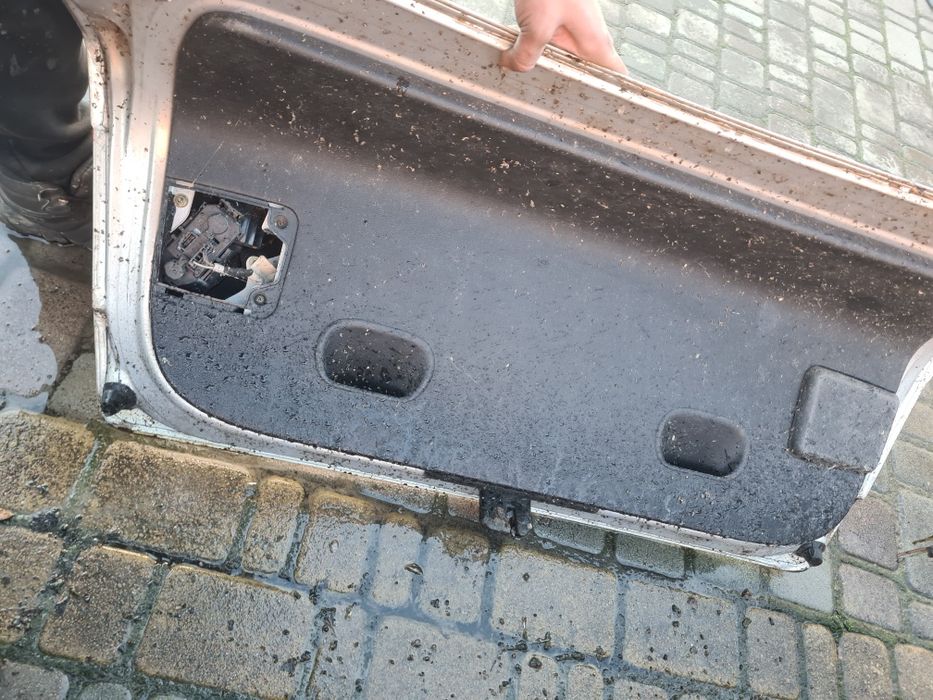 Ляда Seat Toledo 2 sedan сеат толедо 2 сіат седан кришка багажника