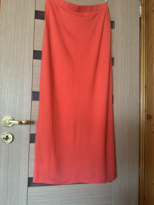 Damska spódnica prosta