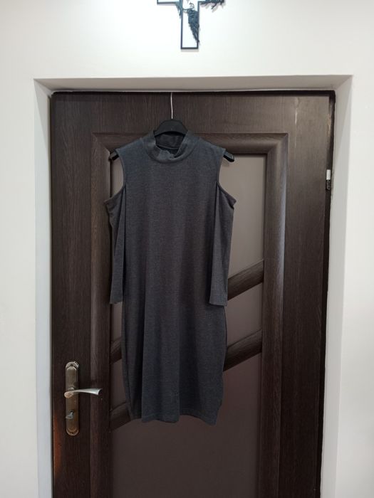 Szara dzianinowa dopasowana sukienka damska Sinsay s