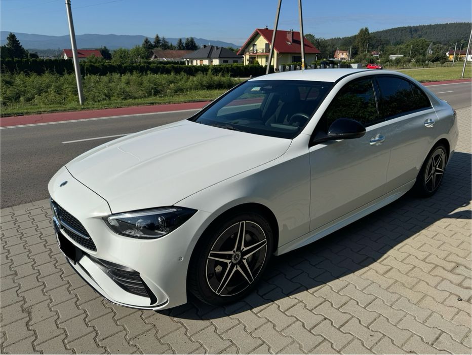 Mercedes-Benz Klasa C 180 Linia AMG Night, pakiet Advance Plus Digital Light, KEYLESS-GO