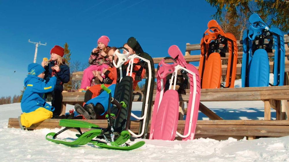 Nartosanki STIGA Snowracer PRO kierownica hamulec zwijacz sznurka pink