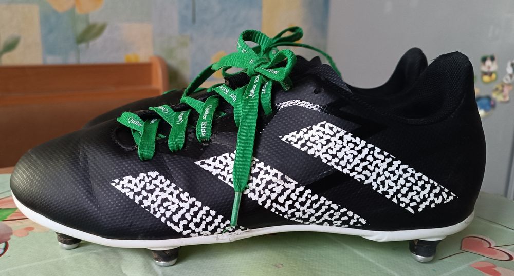 Фірмові бутси  Adidas р. 38-24  см.