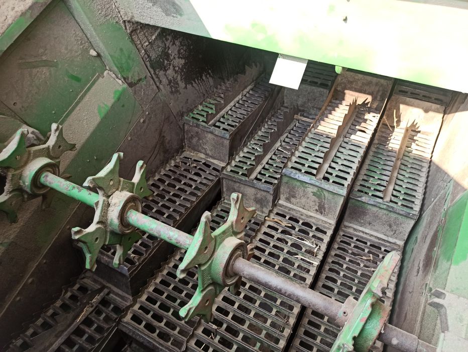 Продам John Deere 965