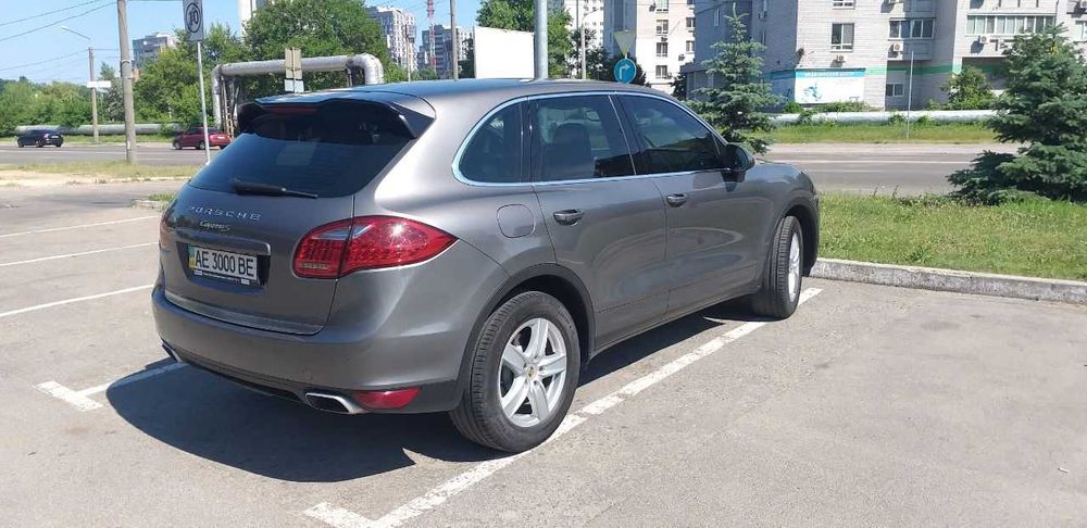 Porsche Cayenne 2011