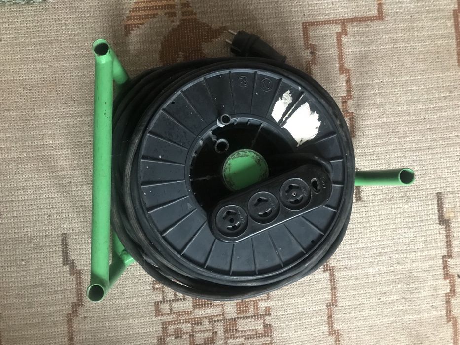 Подовжувач на котушці 50м  переноска удлиннитель