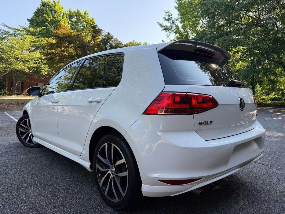 Volkswagen Golf      2015