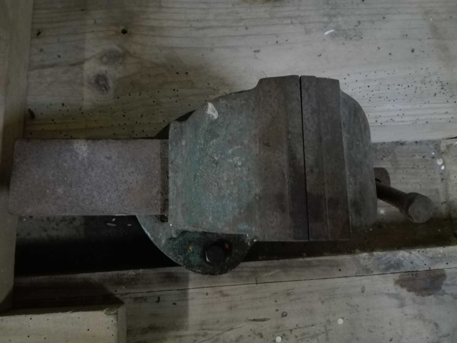 torno de ferro antigo