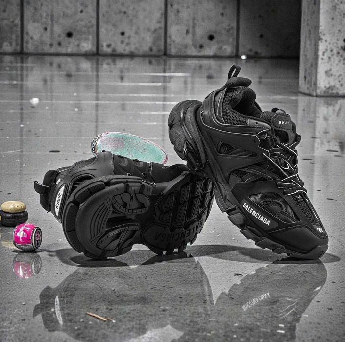BALENCIAGA ブラック クロッグ 39 кроссовки balenciaga 39 - купити жіноче взуття Київ - Ціна на OLX.ua