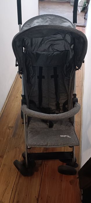 Carrinho de bebe assalvo cinzento para criança