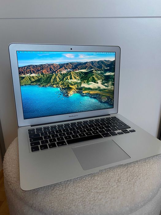 Apple Macbook Air 2017 13 cali 8 GB