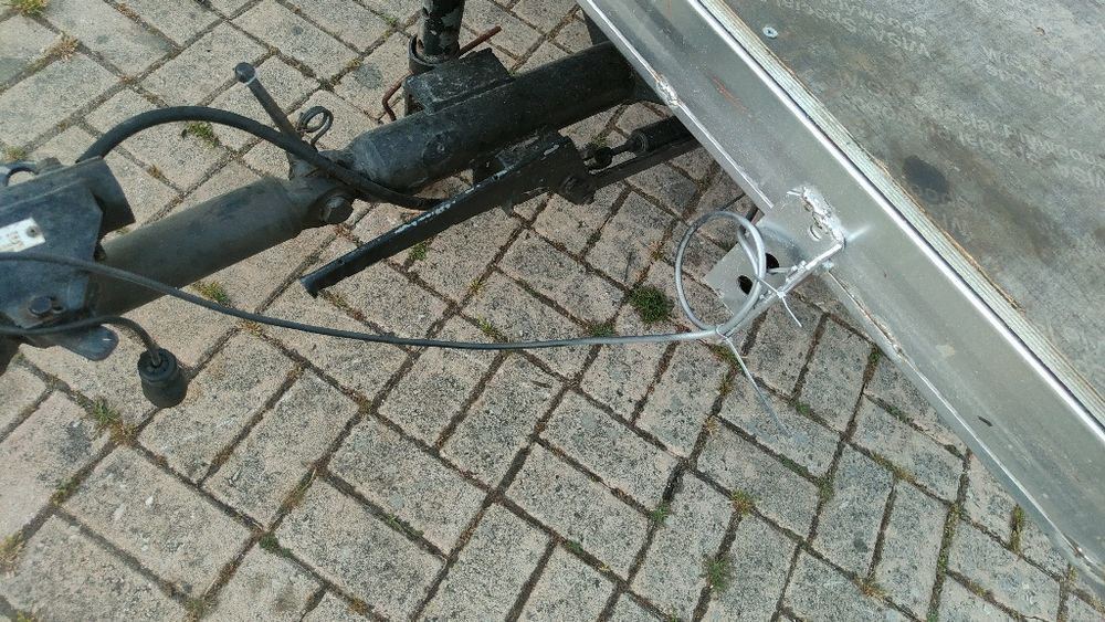 Reboque usado com travão