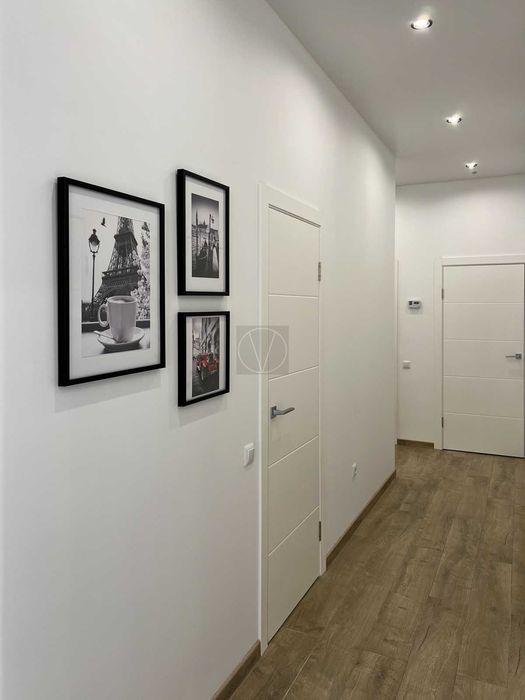 Продаю будинок 182 кв.м. з ремонтом та виходом на озеро, КМ Міжріччя