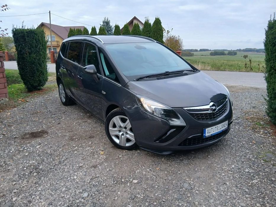 Opel Zafira Nawigacja*Chromy*Czujniki przód i tył*Certyfikat przebiegu Nap
