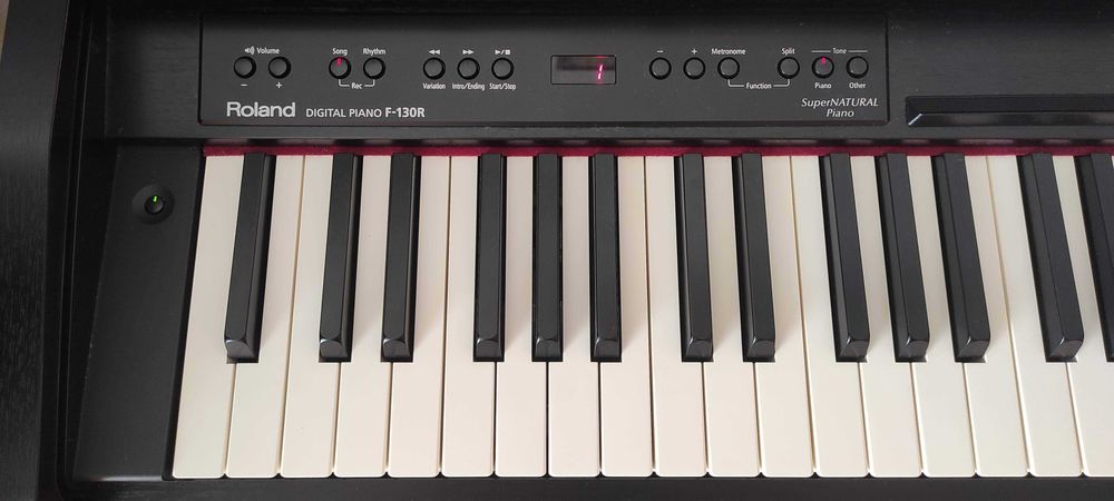 Piano Digital ROLAND F-130R