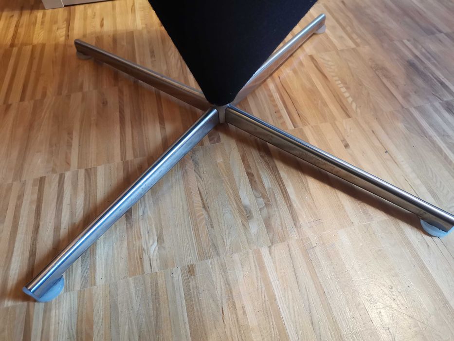 Krzesło Vitra Cone /Nowy 11 000zł