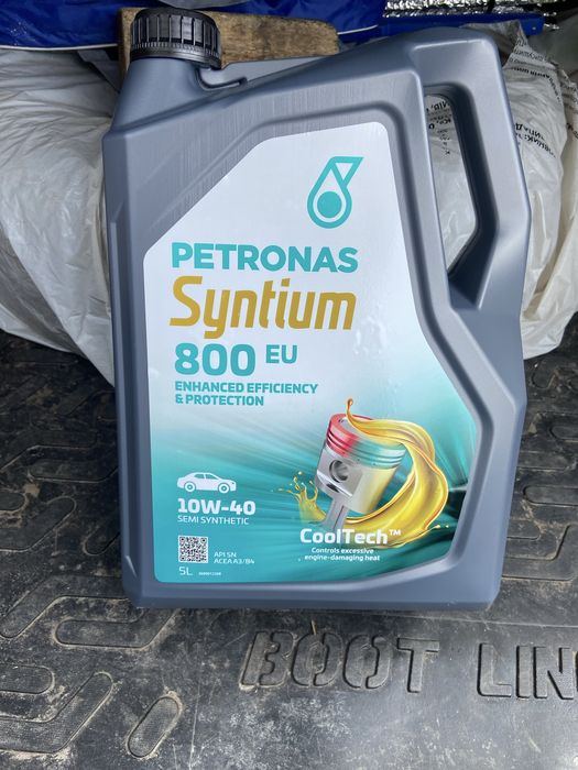 масло Petronas Syntium 800 EU 10W-40(полусинтетика)