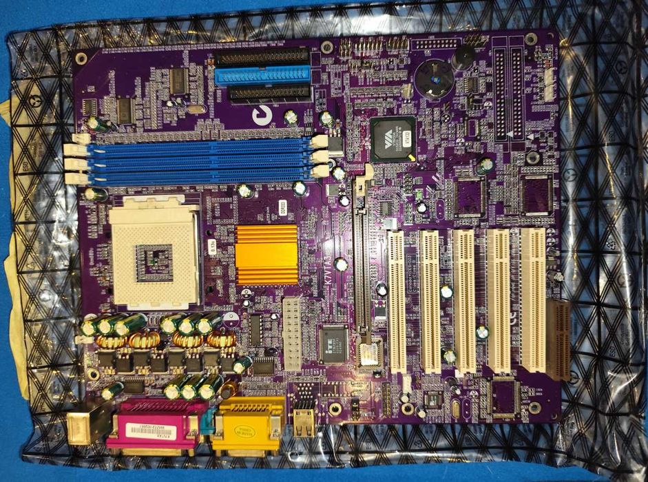 Płyta główna ECS K7VTA3 Rev 3.1 Socket A (Athlon/Duron) | BOX Sprawna