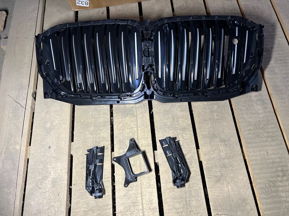 Жалюзи с мотором BMW X7 G07 2019 2020 2021 2022 2023-2026